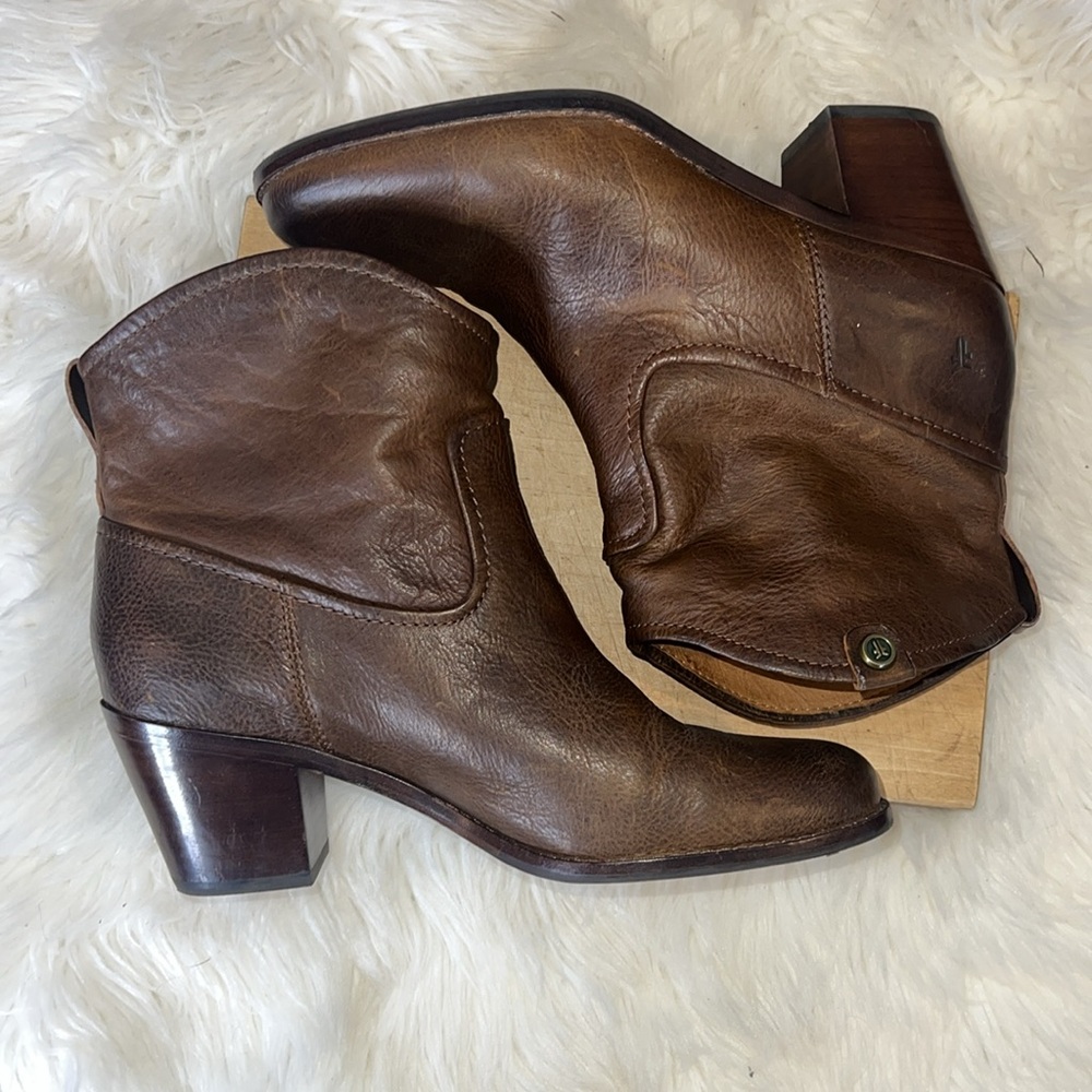 Frye Jolene Leather Pull On Booties - Picture 5 of 8